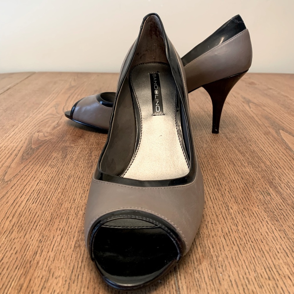 Bandolino Peep Toe Heels